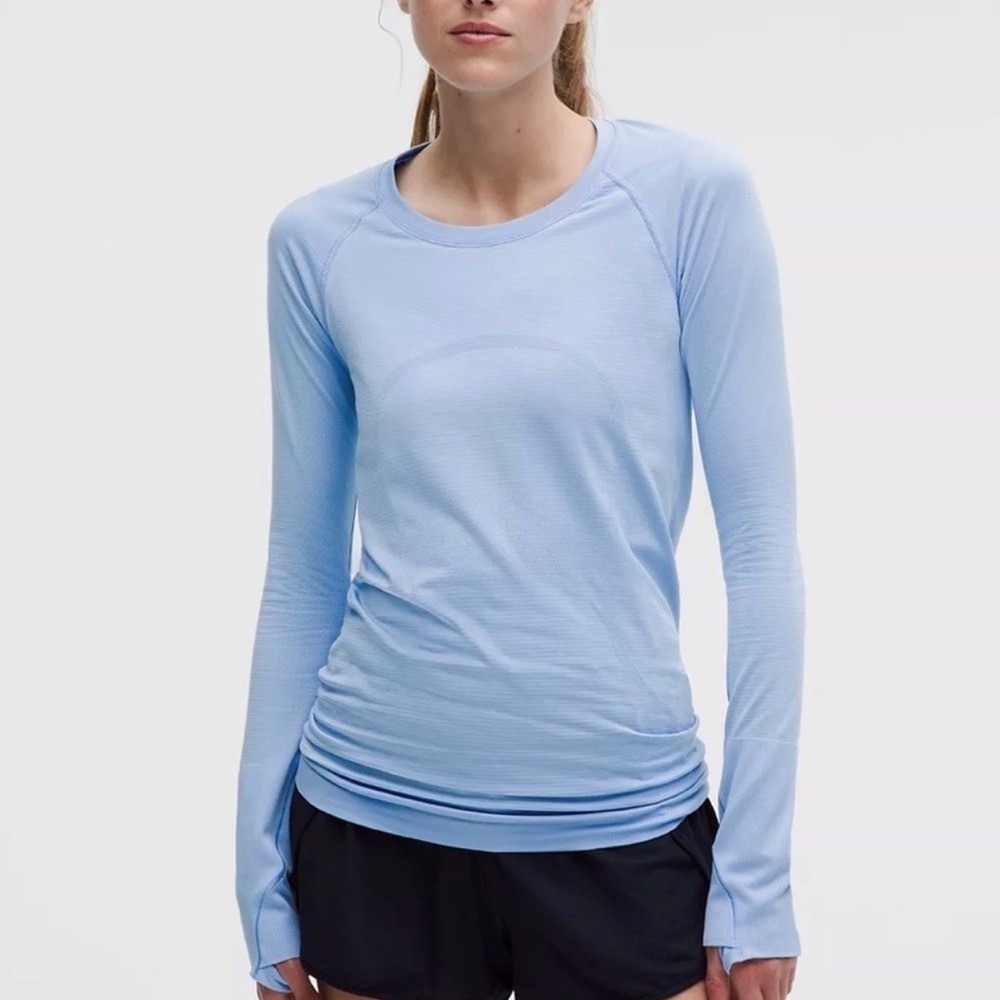 Lululemon Women long sleeve Swiftly Tech in Haze Blue Shirt - Picture 2 of 11